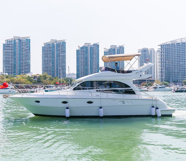 42英尺飞桥游艇