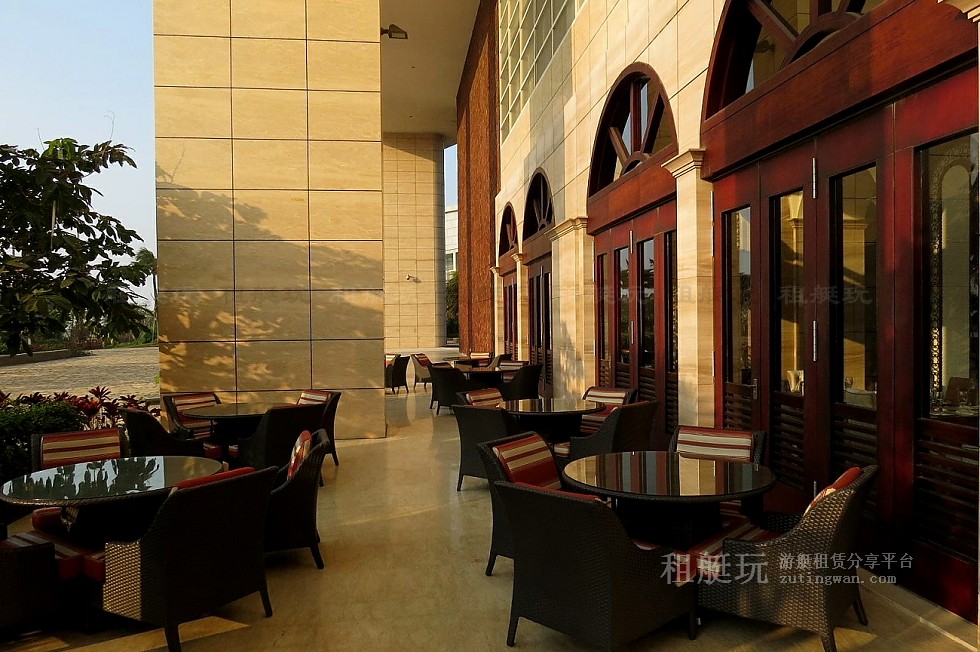 海南?？谛虏簫u國(guó)際游艇會(huì)