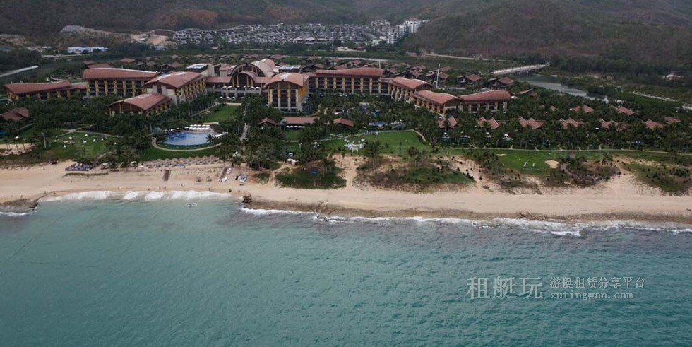 亞龍灣游艇會(huì)→太陽灣→百福灣→東排→西排→亞龍灣酒店群→亞龍灣游艇會(huì) 亞龍灣游艇會(huì)→太陽灣→百福灣→東排→西排→亞龍灣酒店群→亞龍灣游艇會(huì)