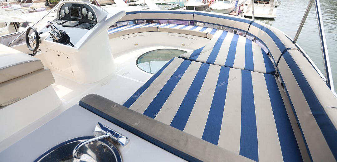 70英尺飛橋游艇 70英尺飛橋游艇